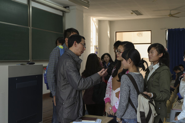 【3044永利集团官网新生导航系列讲座】Learn to learn--3044永利集团官网院长与14级学生亲密接触